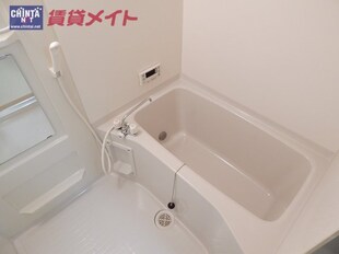 ルミエール栄の物件内観写真